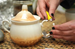 glue for porous ceramic